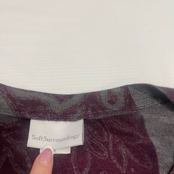 Soft Surroundings Purple Grey Floral Paisley Lagenlook Sweater Size Small - Picture 3 of 8